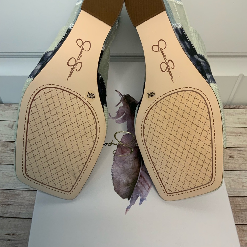 SOLD - Picture 7 of 8